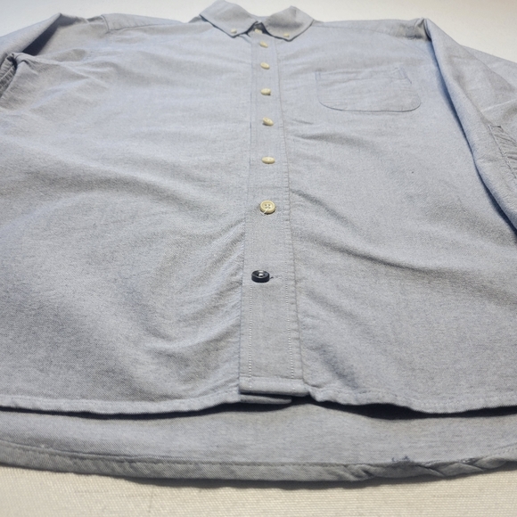 Taylor Stitch - Picture 9 of 16